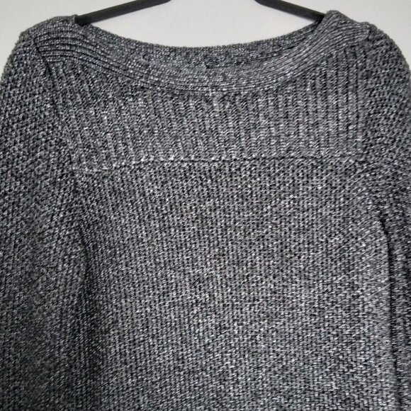 Black & Silver Metallic Knit Long Boat Neck Pullover Sweater Zip Detail Sz S/P - Picture 3 of 9